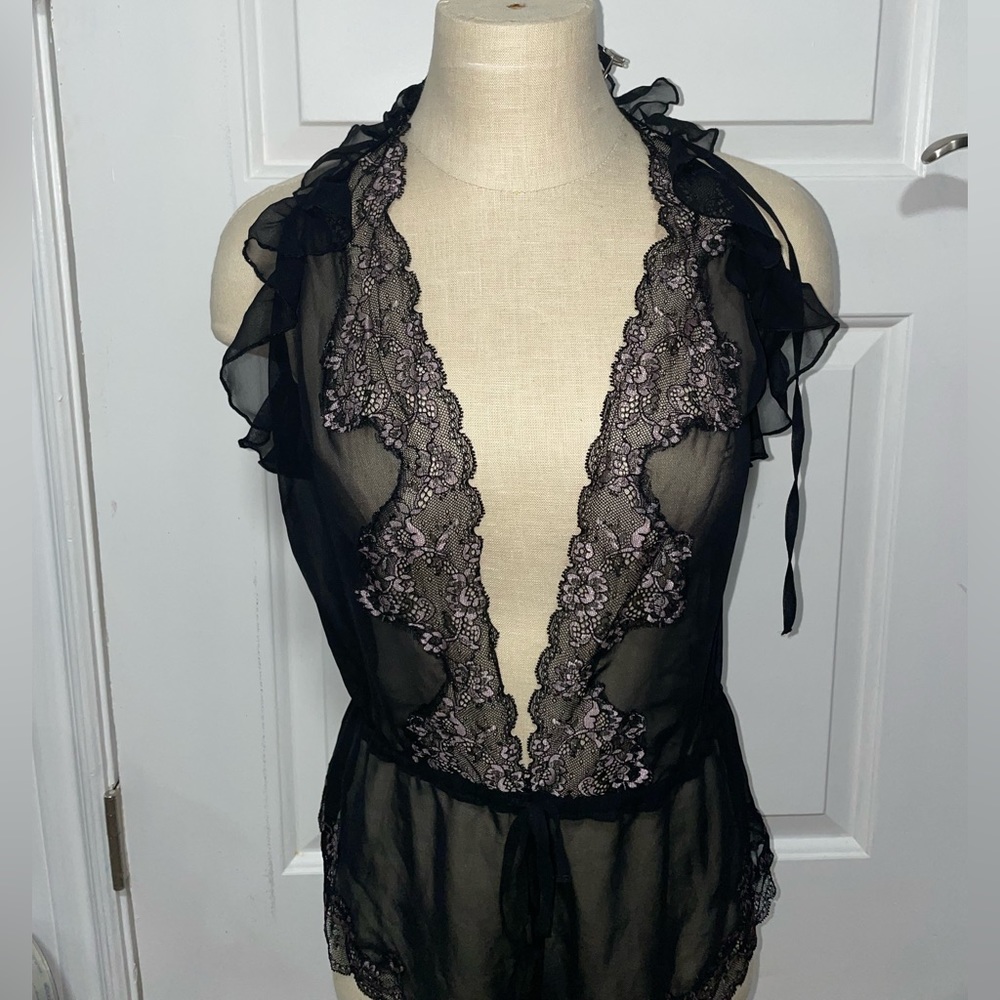 Sheer, Deep V Lingerie - Picture 3 of 5